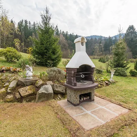 Dom W Gorach Stolowych Myweek Vambeřice