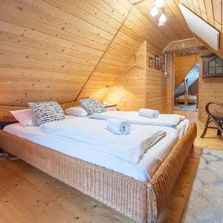 Dom W Gorach Stolowych Myweek Σπίτι διακοπών Wambierzyce