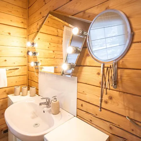 Dom W Gorach Stolowych Myweek * Vambeřice